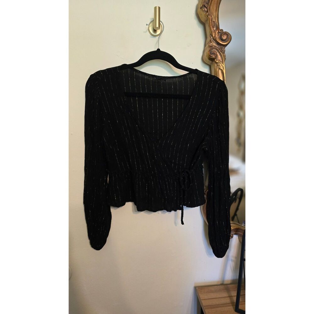 F21 Wrap Around Black Top | Size M